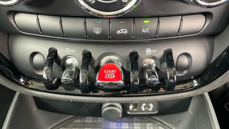 MINI Clubman 1.5 Cooper 6dr Petrol Estate